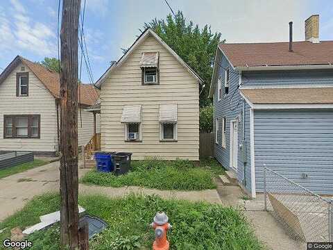 Paris, CLEVELAND, OH 44109