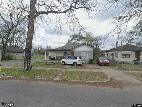 Avenue D, BIRMINGHAM, AL 35218