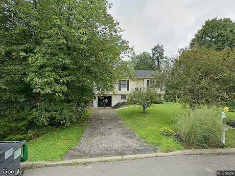 Virginia, NEWBURGH, NY 12550