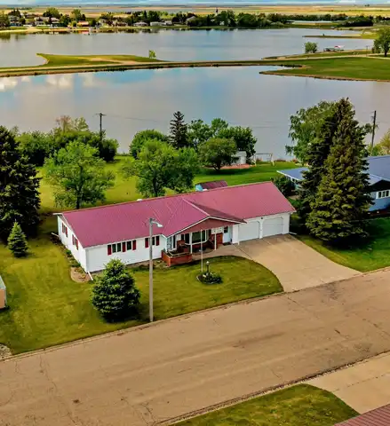 1205 N Lake Drive, Eureka, SD 57437