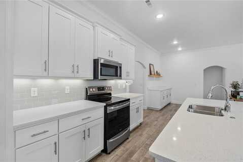 550 Snapdragon DR, Centerton, AR 72719