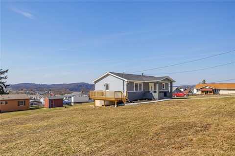 667 Memorial Dr, Plum, PA 15068