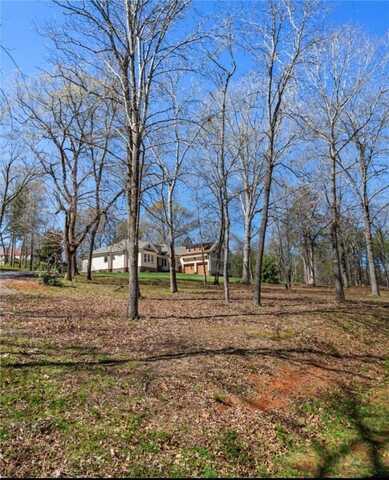 102 Misty Oaks Lane, Pendleton, SC 29670