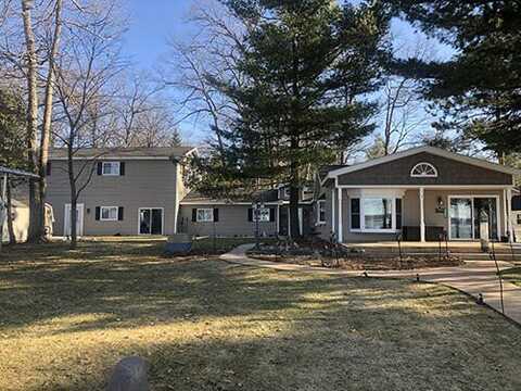 605 Sam-o-Set Boulevard, Roscommon, MI 48653