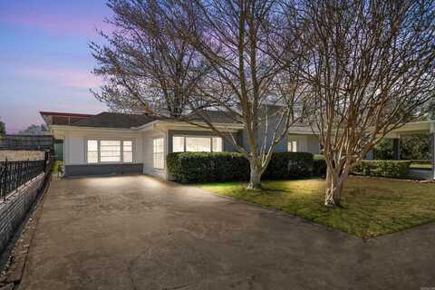133 Oakwood Avenue, Hot Springs, AR 71913