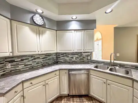 2823 Brentwood Blvd, Grand Island, NE 68801