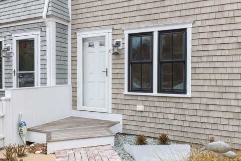 55 W Vine Street, Provincetown, MA 02657