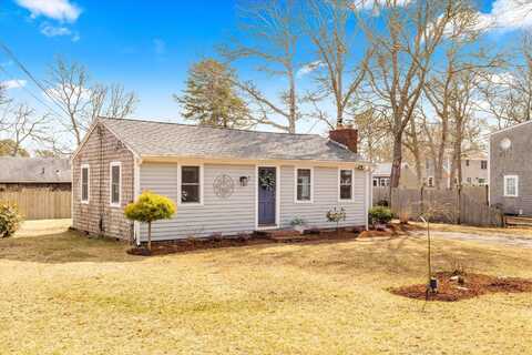 7 Saga Road, South Dennis, MA 02660