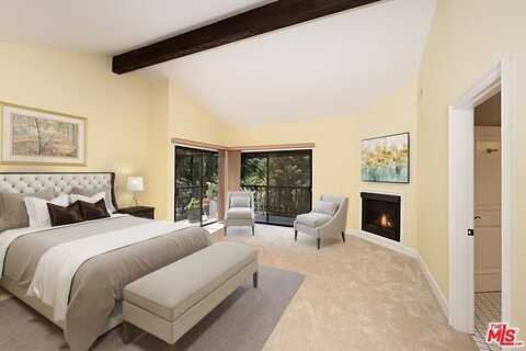 1476 Palisades Dr, Pacific Palisades, CA 90272