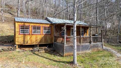 38 Buchanan Hill Road, Bakersville, NC 28705