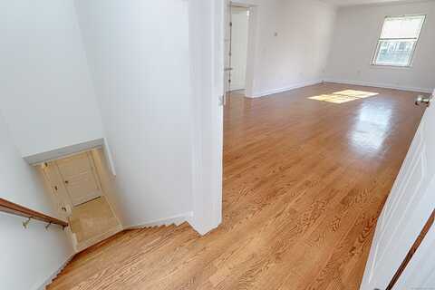 468 Main Street, New Canaan, CT 06840