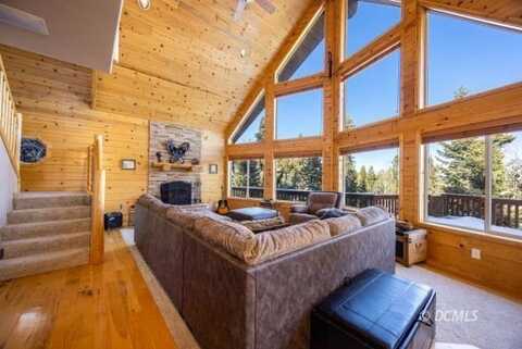 1335 E Boeing Dr, Duck Creek Village, UT 84762