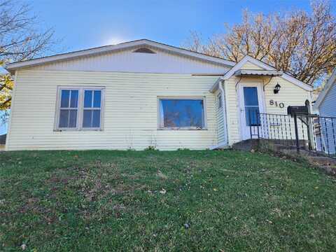 810 E Marion Street, Knoxville, IA 50138