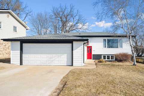 2865 Ridgeway, Dubuque, IA 52001