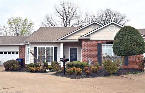 2807 May Branch, Fort Smith, AR 72903
