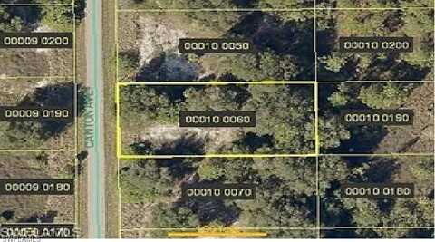 1612 CANTON Avenue, Lehigh Acres, FL 33972