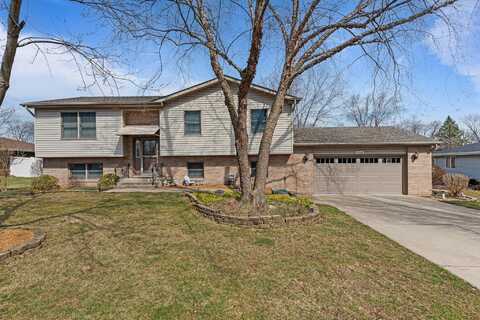 12060 S Oakwood Drive, Saint John, IN 46373