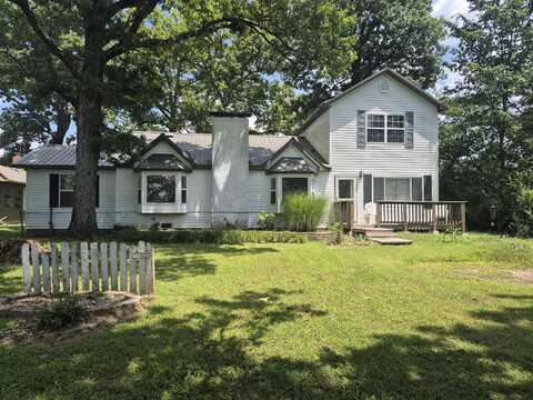 138 S Hickory Street, Forsyth, MO 65653