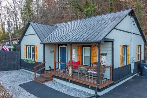 2589 Ridge Road, Pigeon Forge, TN 37863