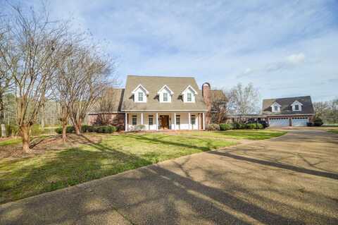 685 S Lake Rd, Starkville, MS 39759