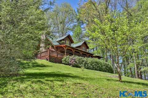 187 Papaw Lane, Glenville, NC 28736