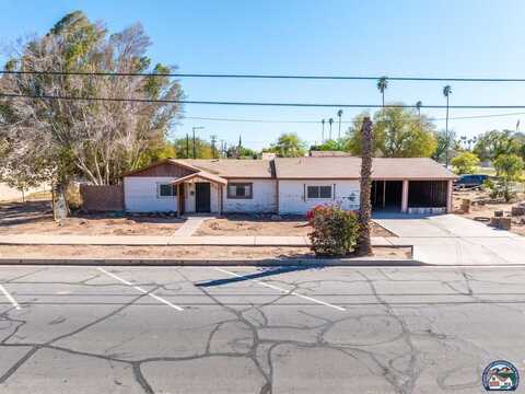218 E 7th St, Holtville, CA 92250
