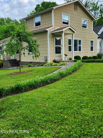 3009 Sanders Drive, Knoxville, TN 37918