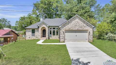 105 Maxine Dr, Mineola, TX 75773