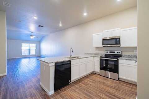 2115 N Avenue J, Lubbock, TX 79403