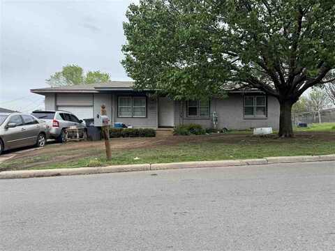 3505 NW Lincoln Ave, Lawton, OK 73505