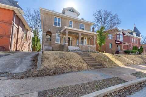 4 Lewis Place, Saint Louis, MO 63113