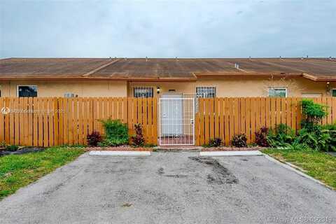 6736 NW 192nd Ln, Hialeah, FL 33015