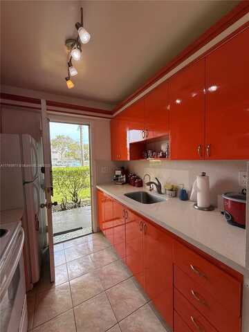 16790 NE 14th Ave, Miami, FL 33162