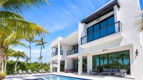 12710 Maple Rd, North Miami, FL 33181