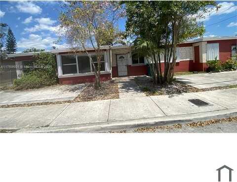 758 NW 14th St, Florida City, FL 33034