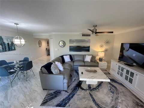 275 Palm Ave, Jupiter, FL 33477