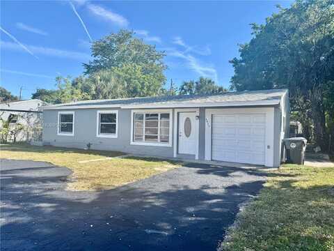 6430 SW 15th St, Pompano Beach, FL 33068