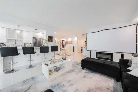 18071 Biscayne Blvd, Aventura, FL 33160