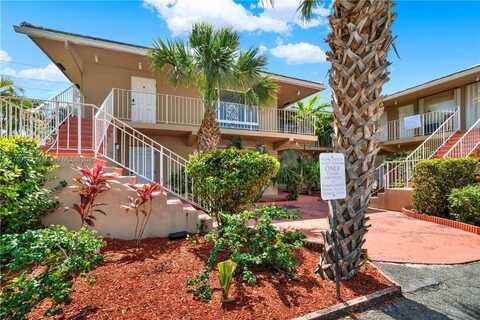 2864 NE 32nd St, Fort Lauderdale, FL 33306
