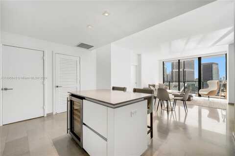 88 SW 7th St, Miami, FL 33130