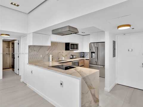 20301 W Country Club Dr, Aventura, FL 33180