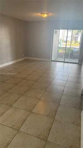 5720 Rock Island Rd, Tamarac, FL 33319