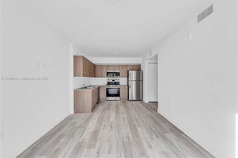 175 NW 160TH ST, North Miami Beach, FL 33169