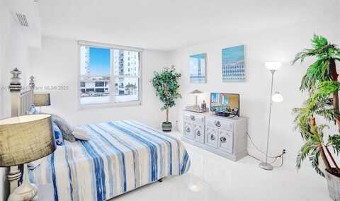 2501 S Ocean Dr, Hollywood, FL 33019