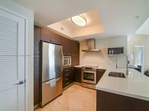 150 Sunny Isles Blvd, Sunny Isles Beach, FL 33160