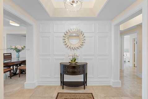 17875 Collins Ave, Sunny Isles Beach, FL 33160