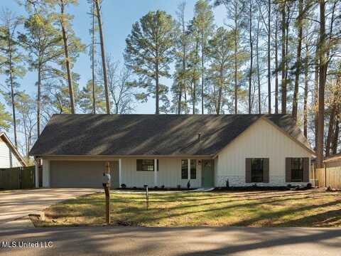 135 Dogwood Circle, Brandon, MS 39047