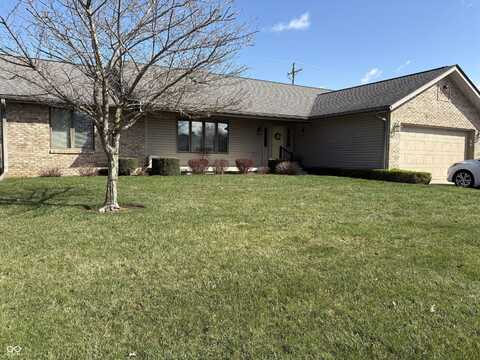 3760 Briar Hill Way, Columbus, IN 47203