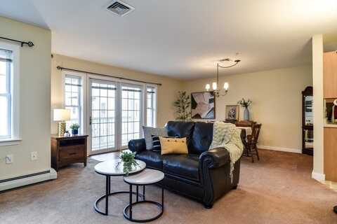 34 Meeting House Lane, Stow, MA 01775