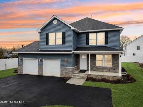 563 Holmdel Road, Hazlet, NJ 07730